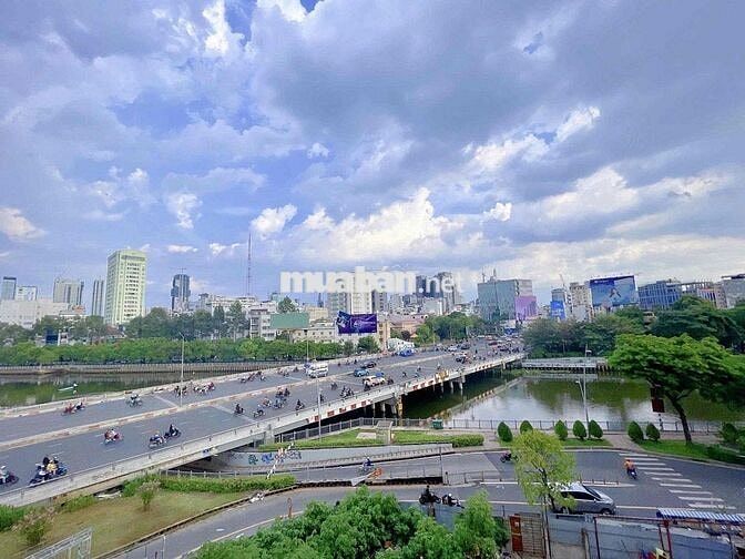 🌻CHO THUÊ CH 1-2PN BALCONY VIEW BỜ KÈ CỰC CHILL🌳THANG MÁY/HẦM XE✨70M2✨