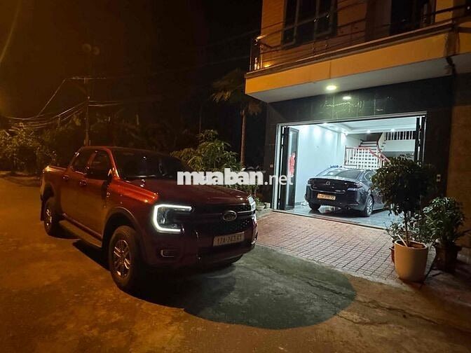 Ford Ranger XLS 2025 Đỏ 5 chỗ 29.000 km