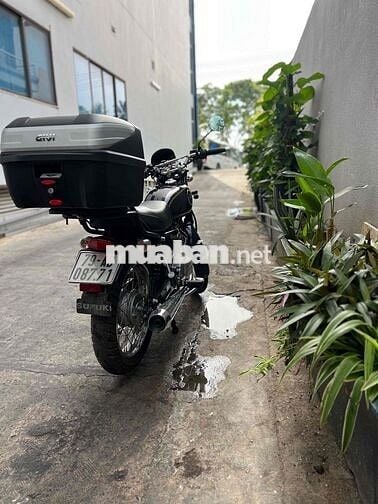 SYM Husky 125 classic Nhập khẩu màu Đen
