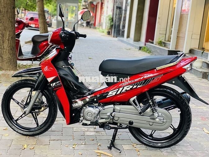 Yamaha Sirius Đỏ đen đã sử dụng máy zin 