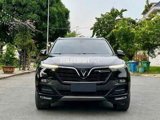 Vinfast Lux SA Premium 2022 - Màu đen - 2v7km