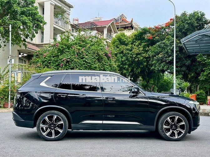 Vinfast Lux SA Premium 2022 - Màu đen - 2v7km