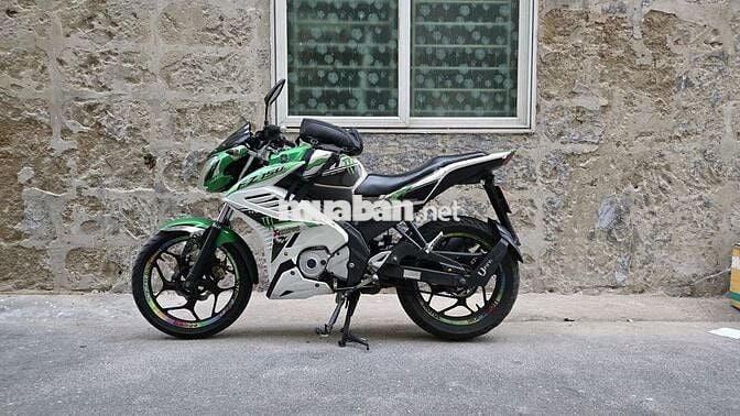 FZ150i biển 67H1 màu lạ