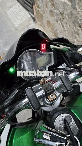FZ150i biển 67H1 màu lạ