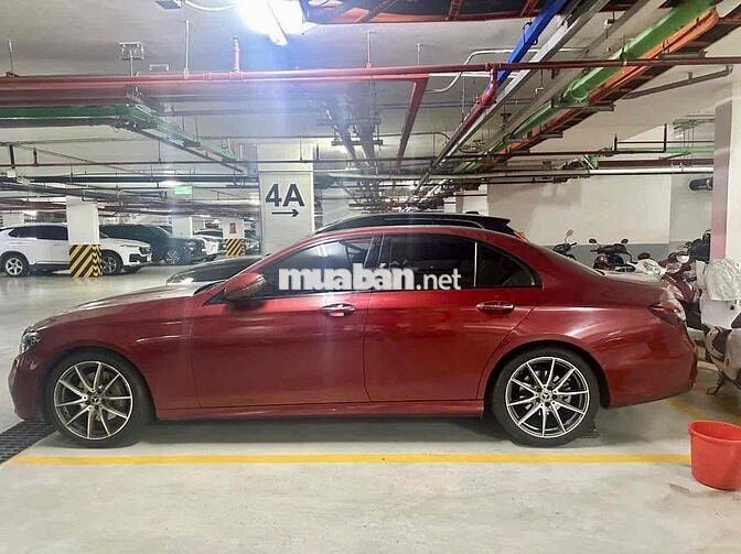 Xe Chính Chủ E300 AMG facelift 2021 14.573 km Đỏ