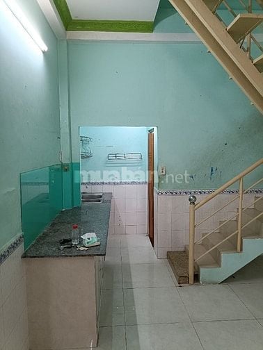 Nhà đường xe hơi sát mặt đường Tám Danh F4Q8 