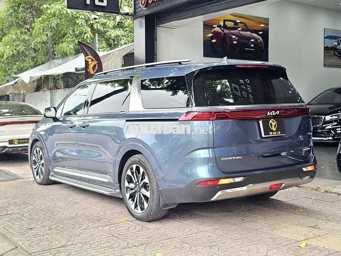 Kia Carnival Signature 2022 69.000 km Xám