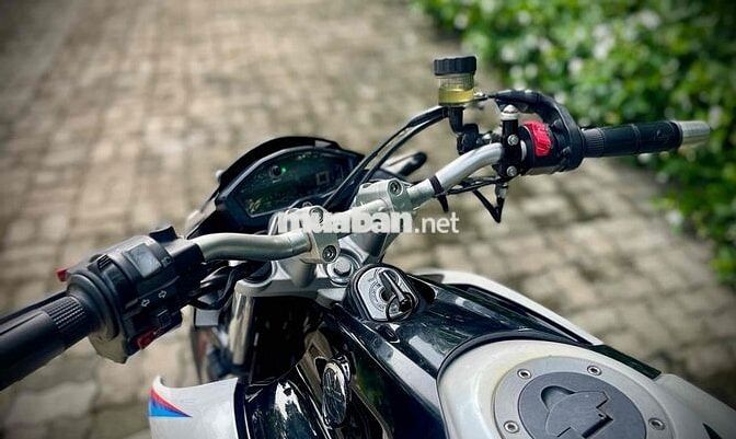 Yamaha FZ 150i Trắng 6 cấp