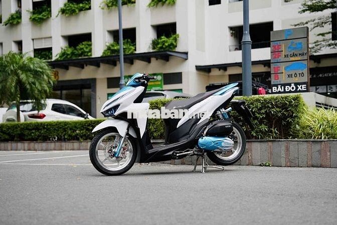 Honda Vario 125 Trắng Xanh