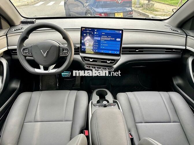 Vinfast VF6 Eco 2026 - Màu xám - 3.000km- Mua pin