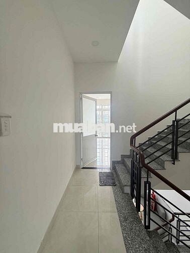SIÊU PHẨM 3 TẦNG NGAY NGUYỄN VĂN QUÁ GIÁP GÒ VẤP VỊ TRÍ ĐẸP