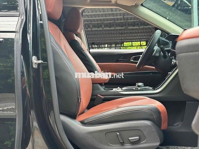 Kia Carnival Signature 2.2D 2022 Đen 78000km