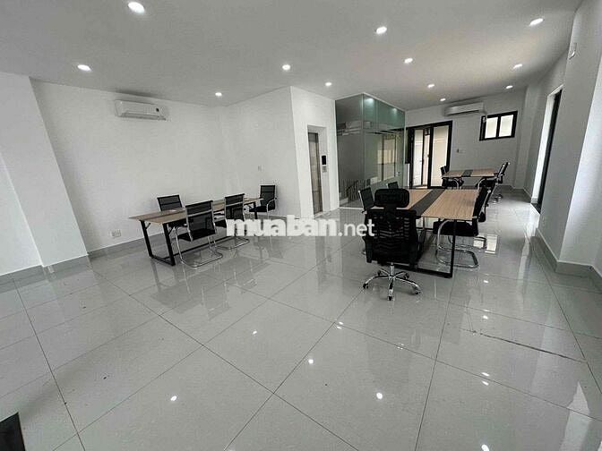 Cho thuê văn phòng tầng trệt khu đô thị Vạn Phúc