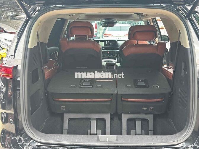 Kia Carnival Signature 2.2D 2022 Đen 78000km