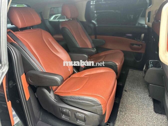 Kia Carnival Signature 2.2D 2022 Đen 78000km