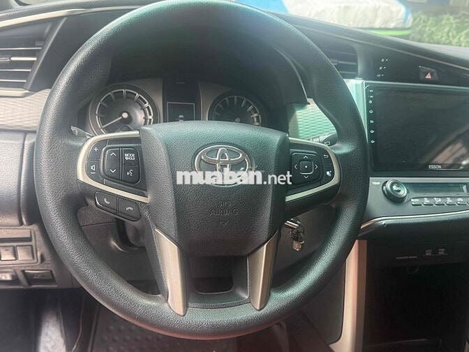 Toyota Innova 2017 Tự động Xám