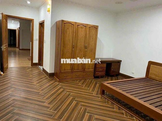 Cho thuê nhà trệt 3 lầu mặt tiền Lý Thái Tổ - KDC Hưng Phú 1, P. Hưng