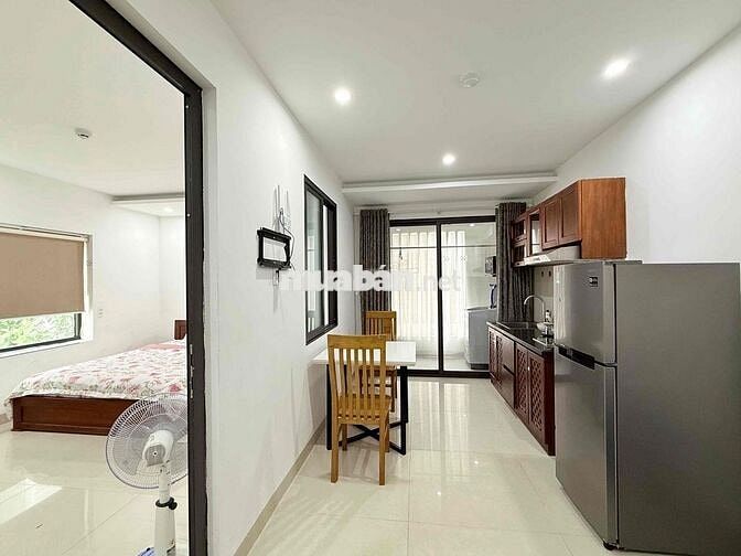 Trống sẵn căn hộ 1 phòng ngủ mát mẻ gần biển