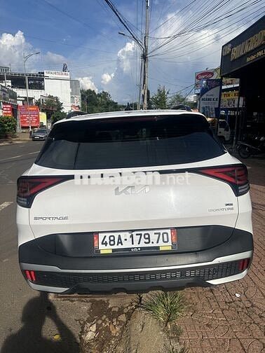 Kia Sportage 1.6 Turbo Signature X-Line 2022 Trắng