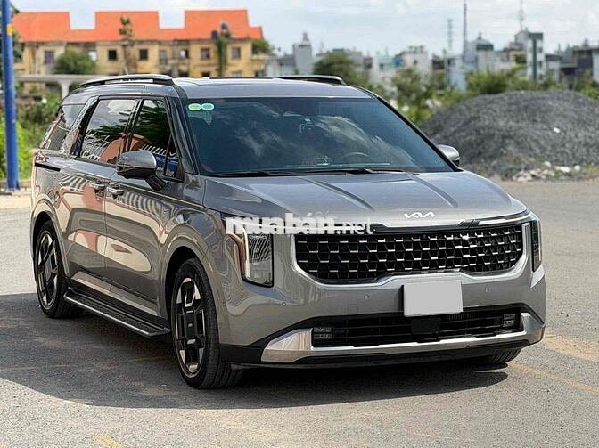 Kia Carnival Signature 2025 Xám 20.000 km