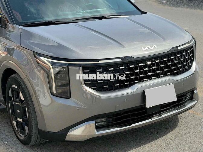 Kia Carnival Signature 2025 Xám 20.000 km