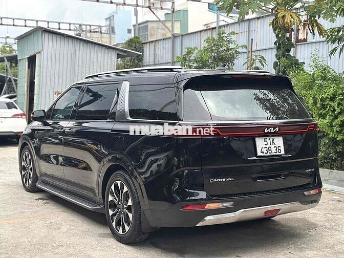 Kia Carnival Signature 2.2D 2022 Đen 78000km