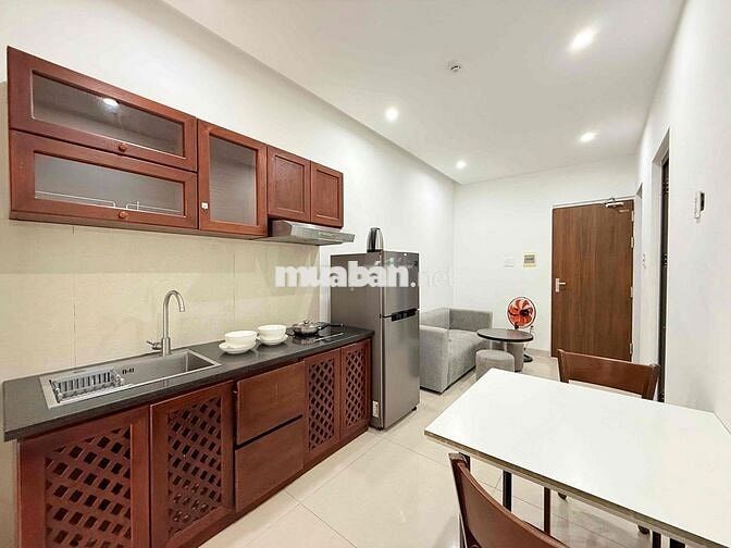 Trống sẵn căn hộ 1 phòng ngủ rộng rãi gần biển