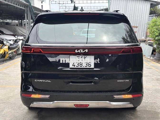 Kia Carnival Signature 2.2D 2022 Đen 78000km
