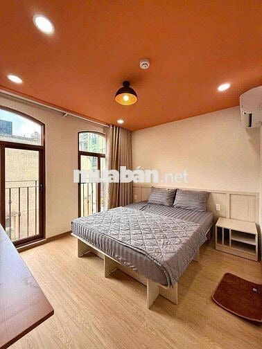 căn hộ dịch vụ studio ban công full nt mới ngay trung tâm q7