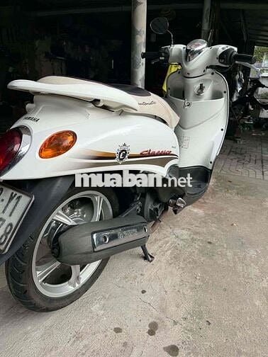 Xe tay ga Yamaha Mio Classico 211 Trắng