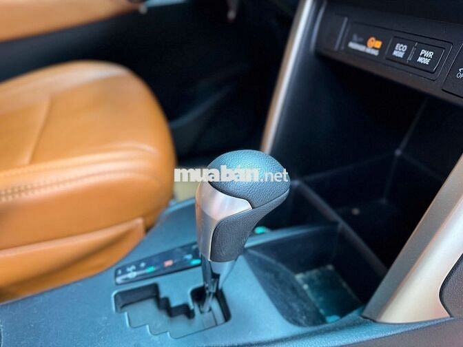 INNOVA VENTURER 2022 - 670TR THƯƠNG LƯỢNG