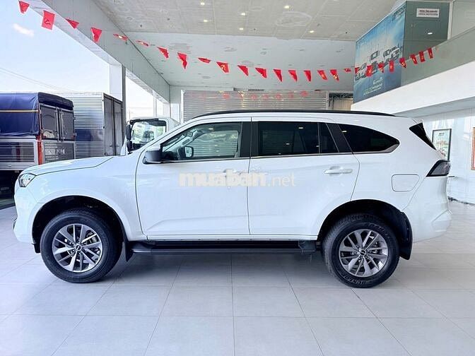 Isuzu MU-X B7 PLUS 4x2 AT 2025 Trắng