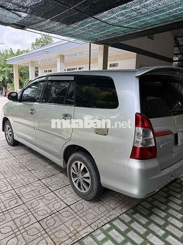 Toyota Innova 8 chỗ Số sàn Bạc