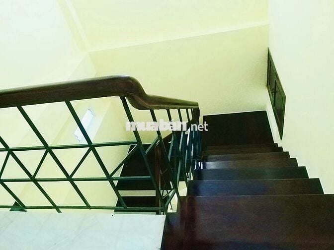 Phòng 25m2 gần cầu Bùi Đình Túy, ven kênh, thoáng mát