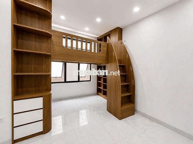 Anh có tòa nhà ở Ngõ Đoàn Kết gần Bệnh viện nội tiết