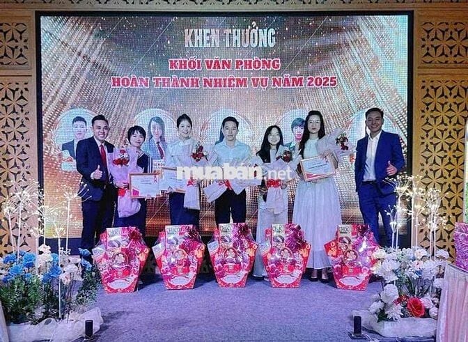 TUYỂN NHÂN VIÊN VĂN PHÒNG