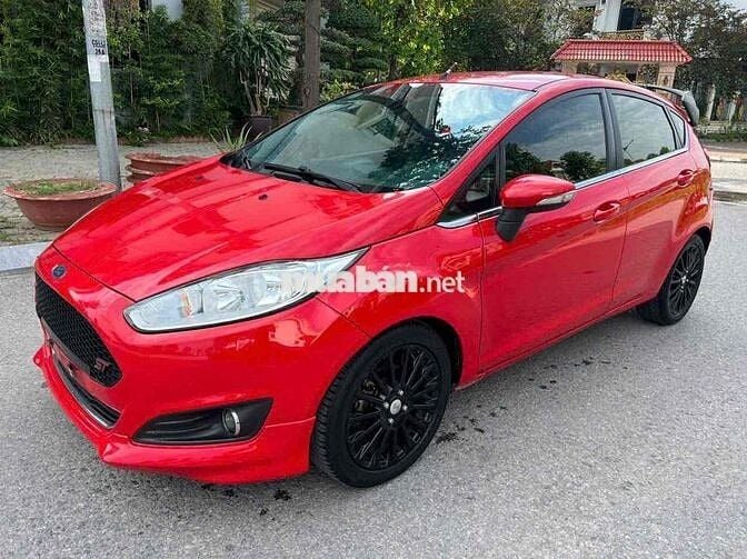 Ford Fiesta 2016 AT