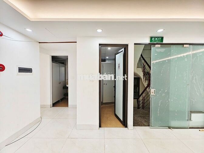 Cho thuê sàn văn phòng Nguyễn Xiển 150m2 18tr điện nước giá nhà nước