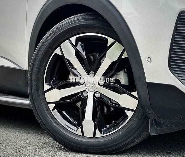 Peugeot 3008 Allure Model 2023 Siêu Lướt 3v Km