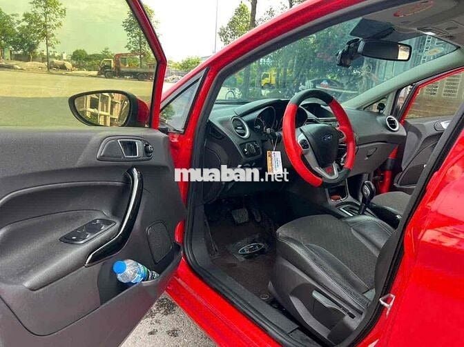 Ford Fiesta 2016 AT