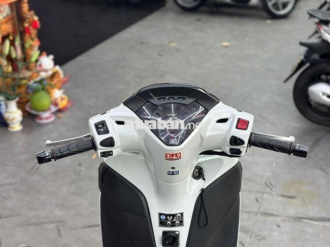 SH300i 2015 trả trước 36tr bao nợ xấu