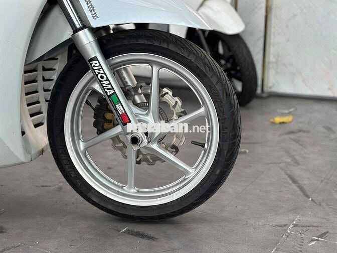 SH300i 2015 trả trước 36tr bao nợ xấu