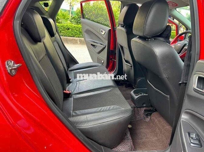 Ford Fiesta 2016 AT