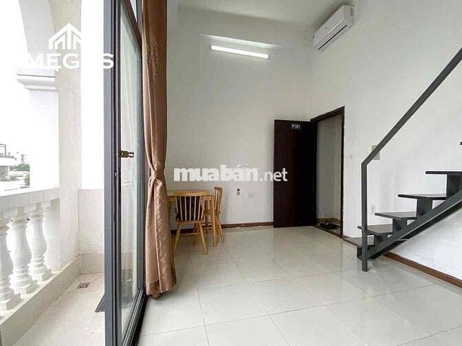 Phòng ban công giá rẻ -Cạnh KCX Tân Thuận, Gần UFM, cầu Phú Mỹ,  Q4,Q1