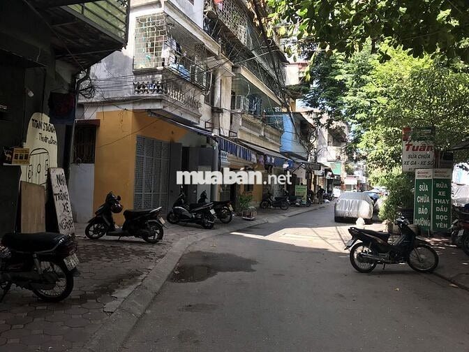 Cho thuê nhà tập thể Tâng 1 Khu Thanh Xuân Bắc