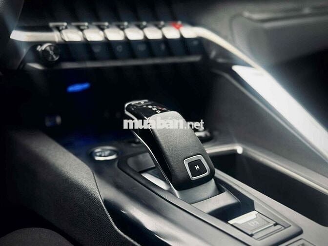 Peugeot 3008 Allure Model 2023 Siêu Lướt 3v Km