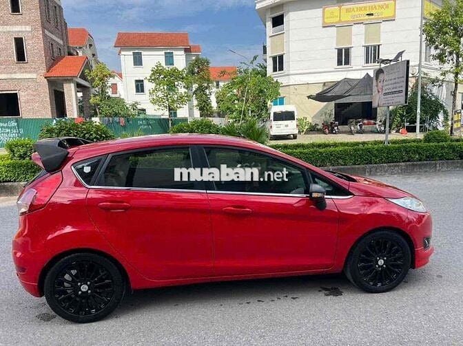 Ford Fiesta 2016 AT