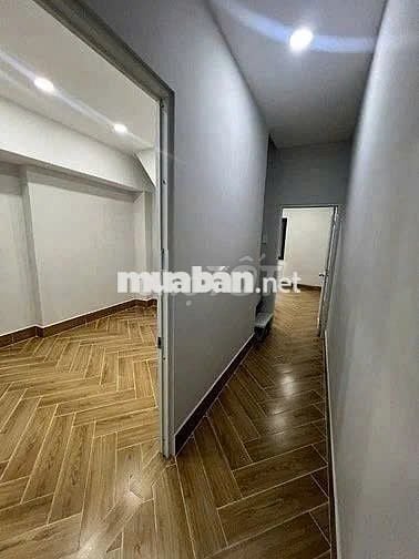 Hẻm Bà Hạt Quận 10, 4,2 x 13, 1 Trệt 1 Lầu, 4 Phòng ngủ, 2WC