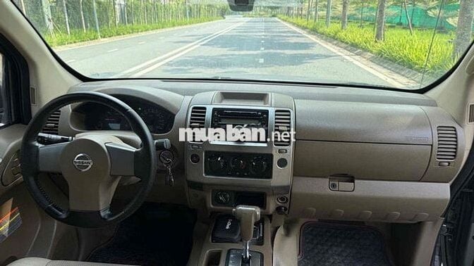Nissan Navara 2012 AT 2 cầu