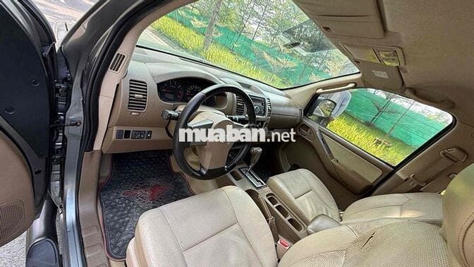 Nissan Navara 2012 AT 2 cầu